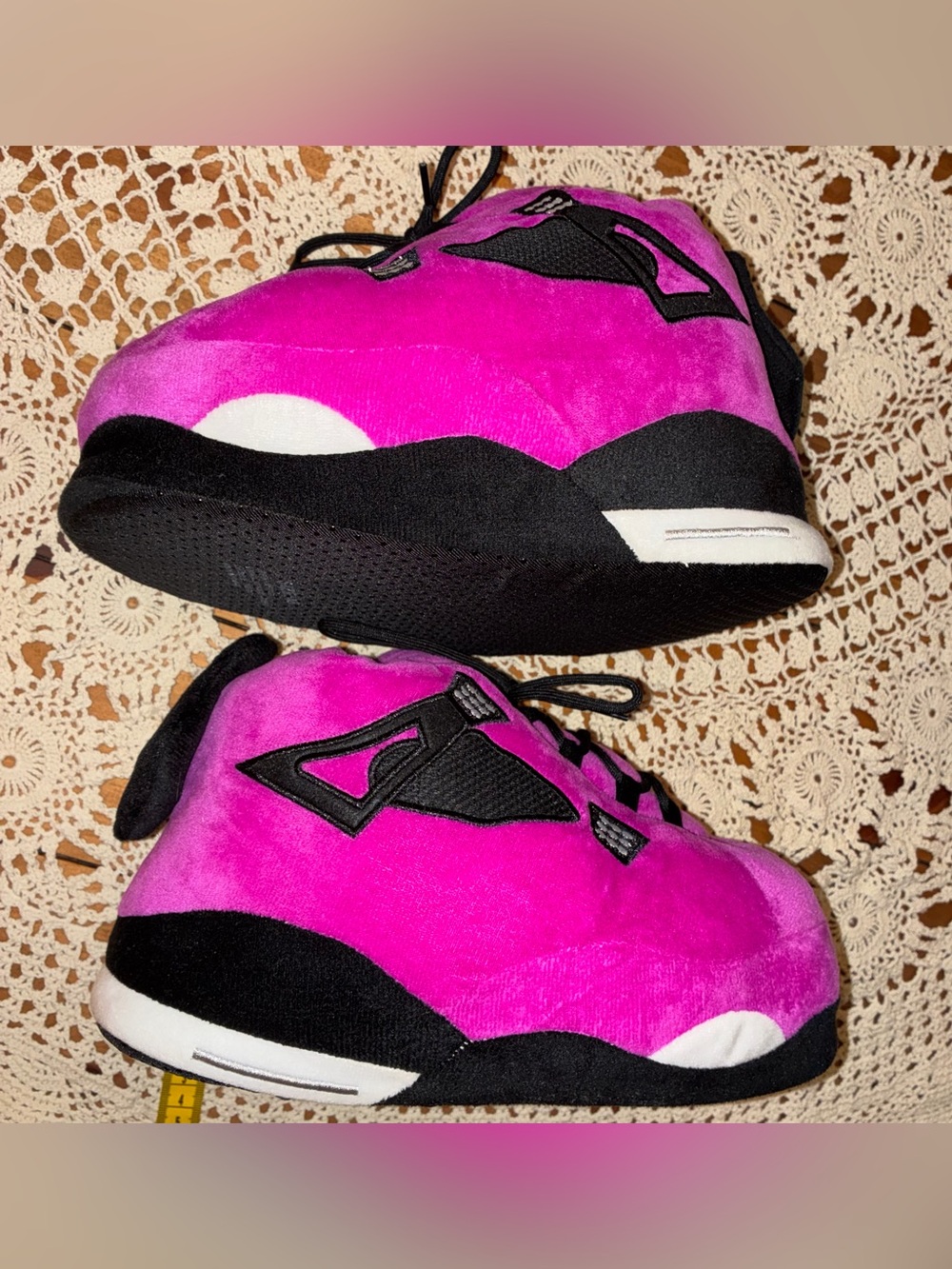 Jordan 4 Magenta Plush Sneaker Slippers - Picture 12 of 12